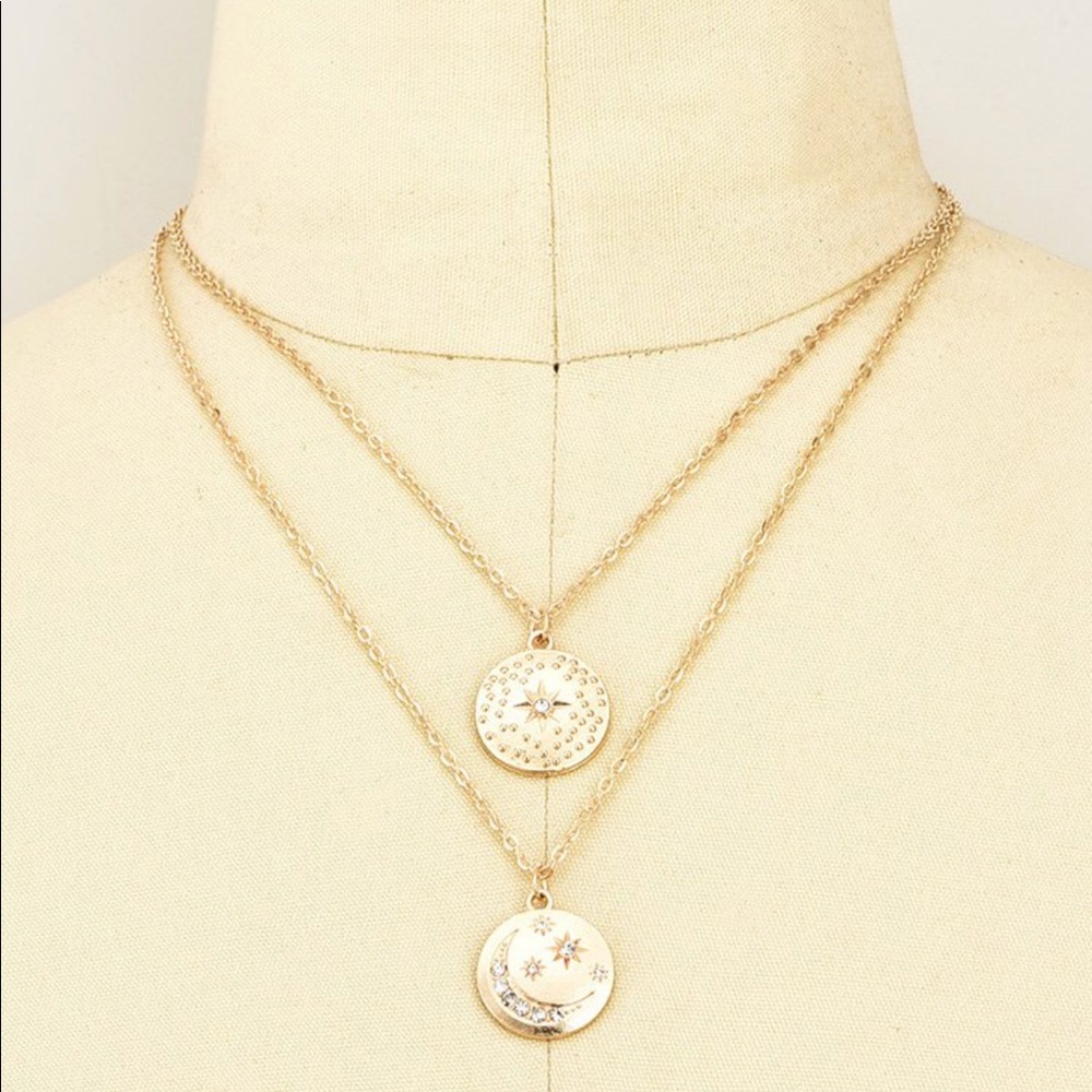 SELENE • Moon and Star Pendant Necklace - Picture 5 of 6
